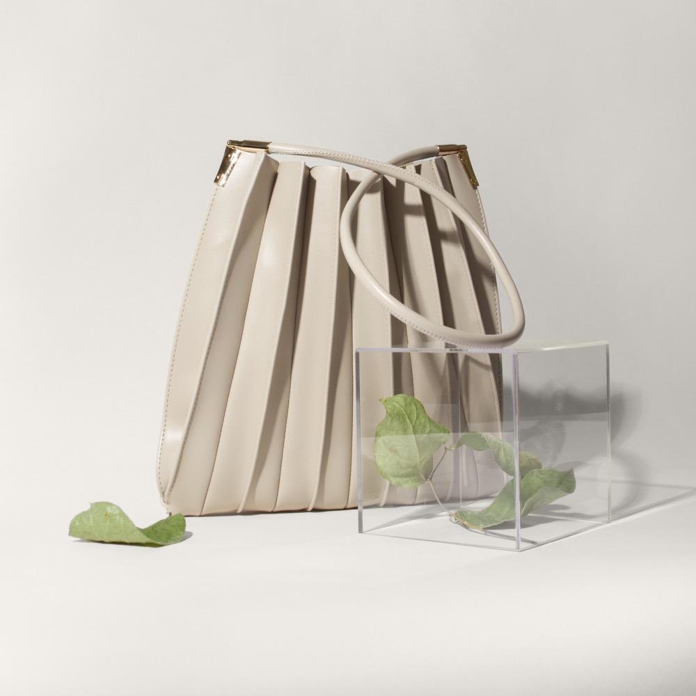Sac Porté Épaule Plissé Écru Hortense vue du produit 11