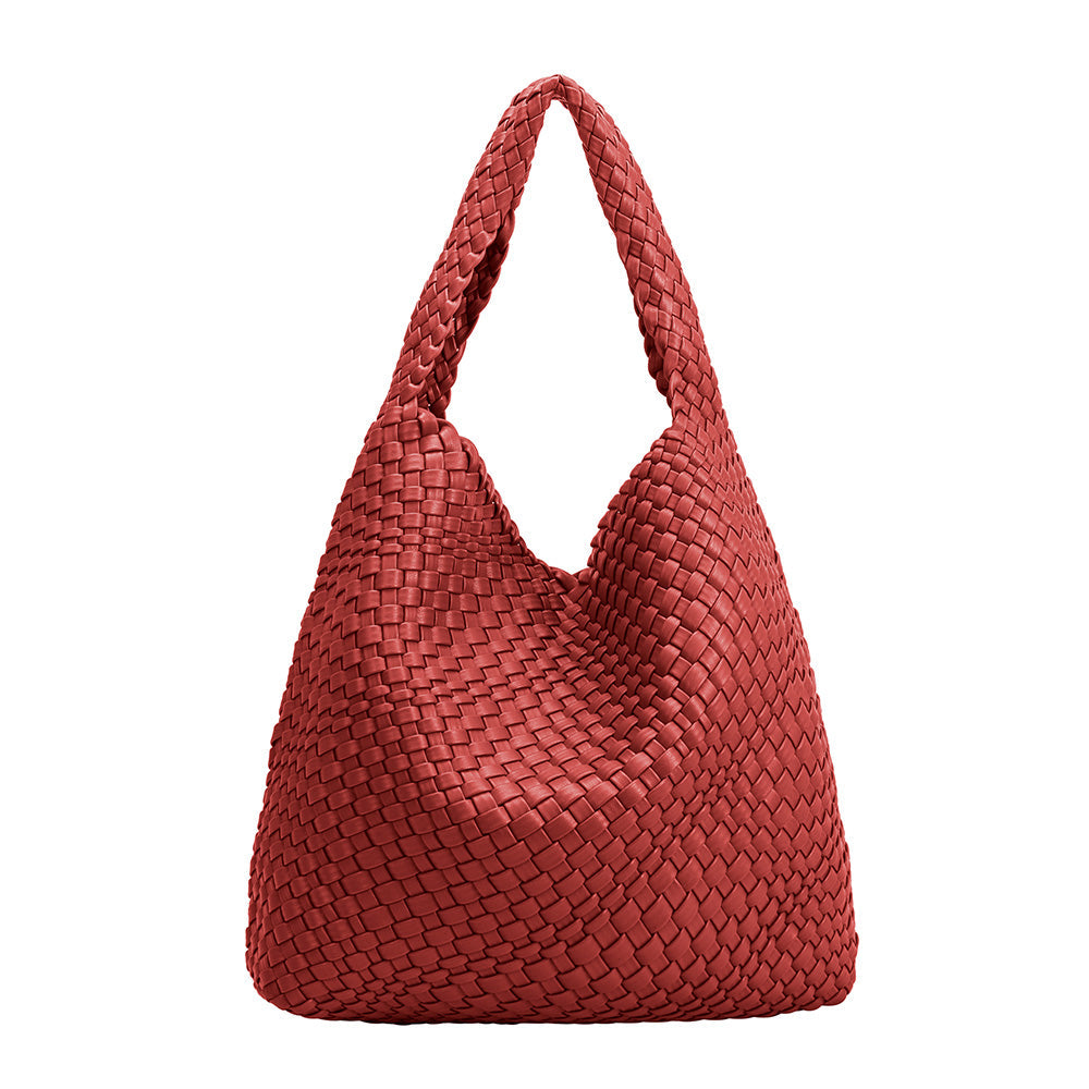 Détail du tressage du sac cabas rouge Augustine